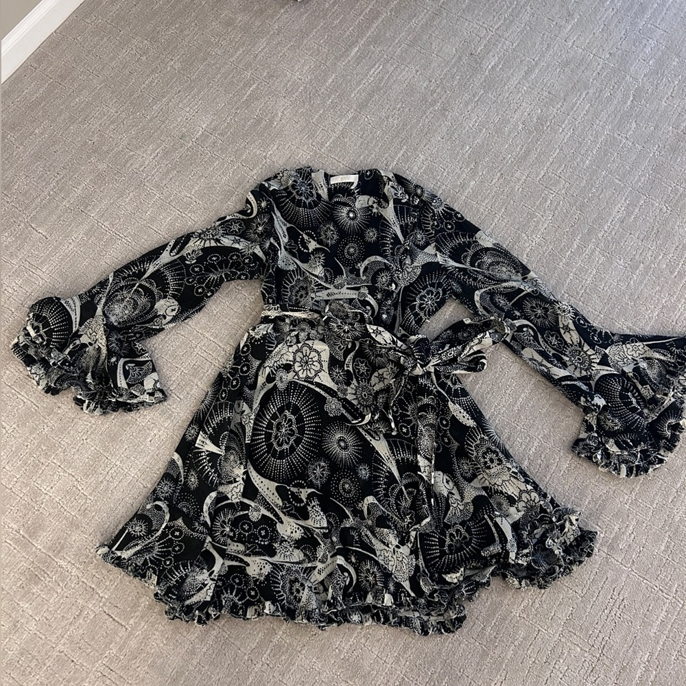 Chloe black and white abstract flowers dress.
